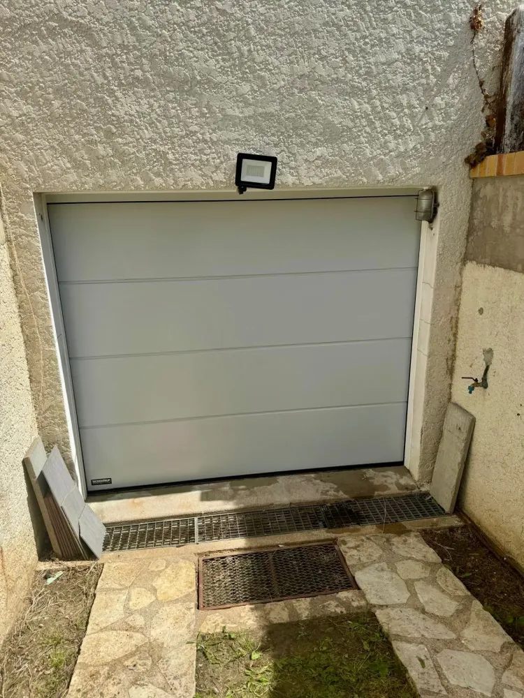 Portes de garage (69)